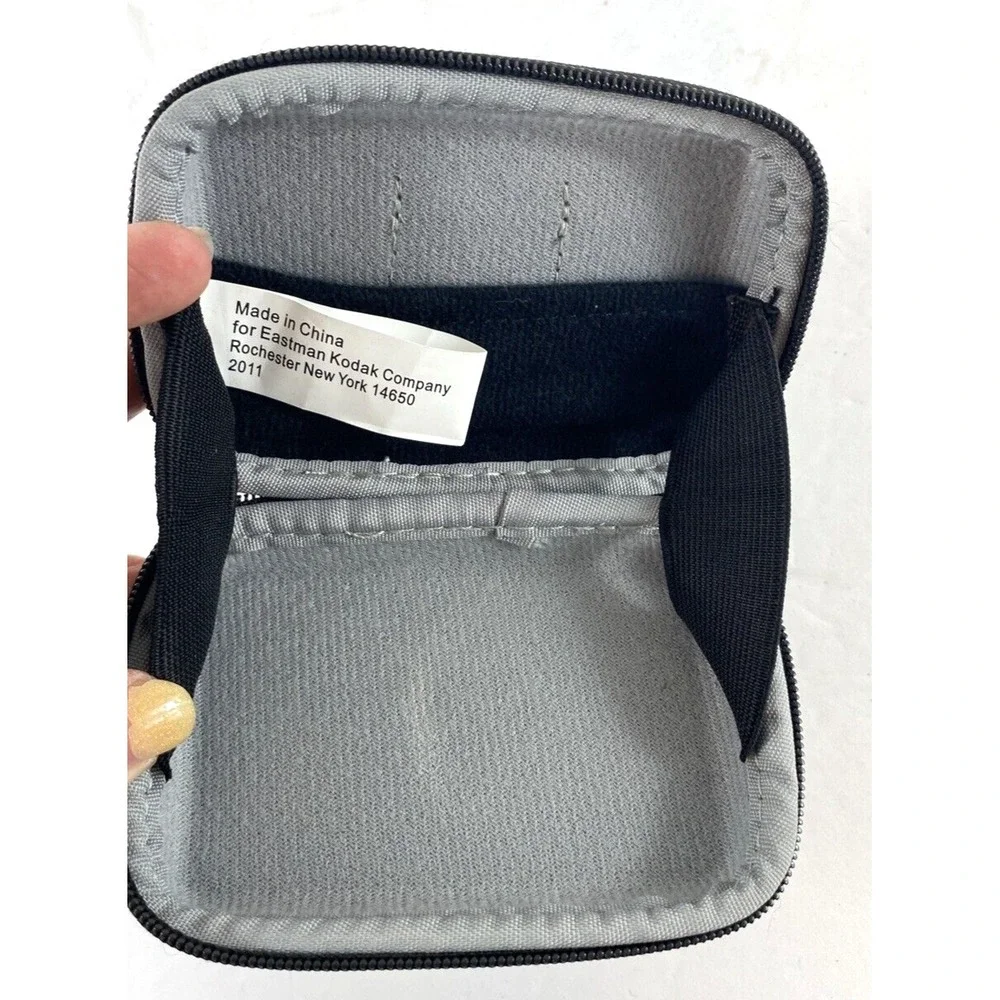 Kodak Petite Carrying Case Black Clip on Vintage 4.75